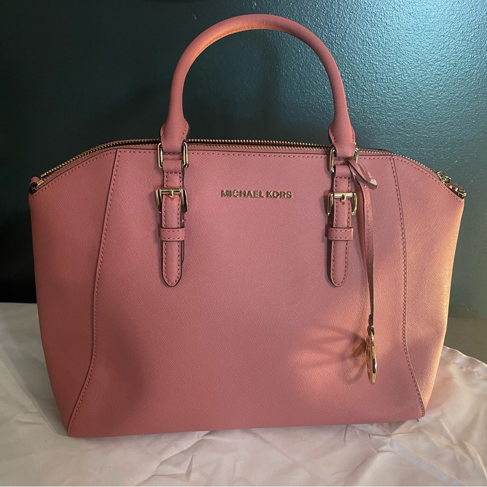 NWT || Michael Kors Large Ciara Top Zip Women’s Saffiano Satchel- Grapefruit